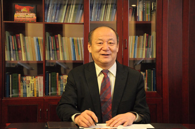 党委委员,纪委书记 张振华