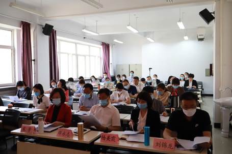 说明: E:\2022-05-22基础医学与法医学院第一届教职工代表大会\IMG_3379.JPG