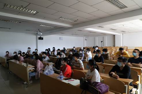 说明: H:\20200529\新闻图片\IMG_4691.JPG
