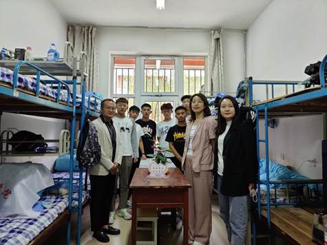 说明: 43d805bed27def8d9eee612b8040805